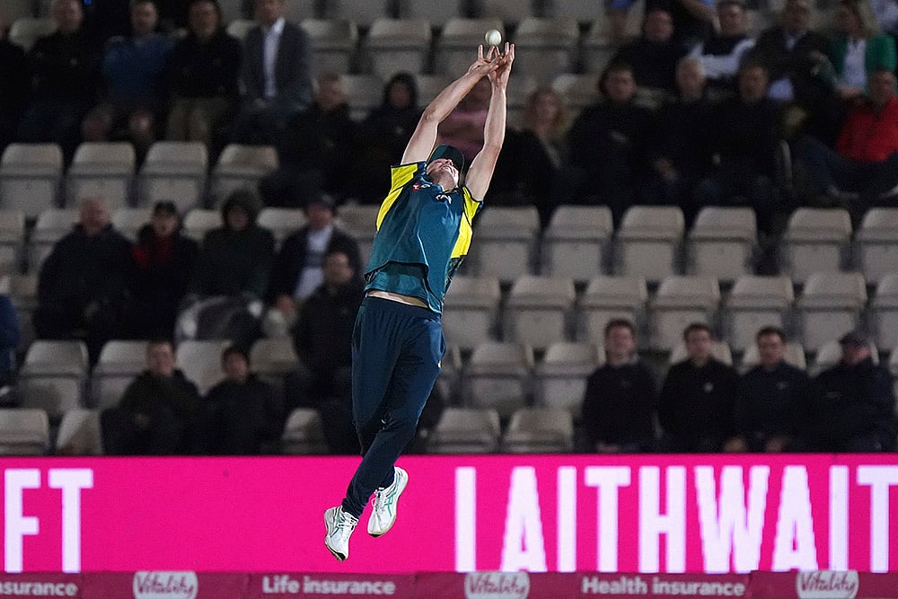 | Photo: Bradley Collyer/PA via AP : England vs Australia 1st T20I: 